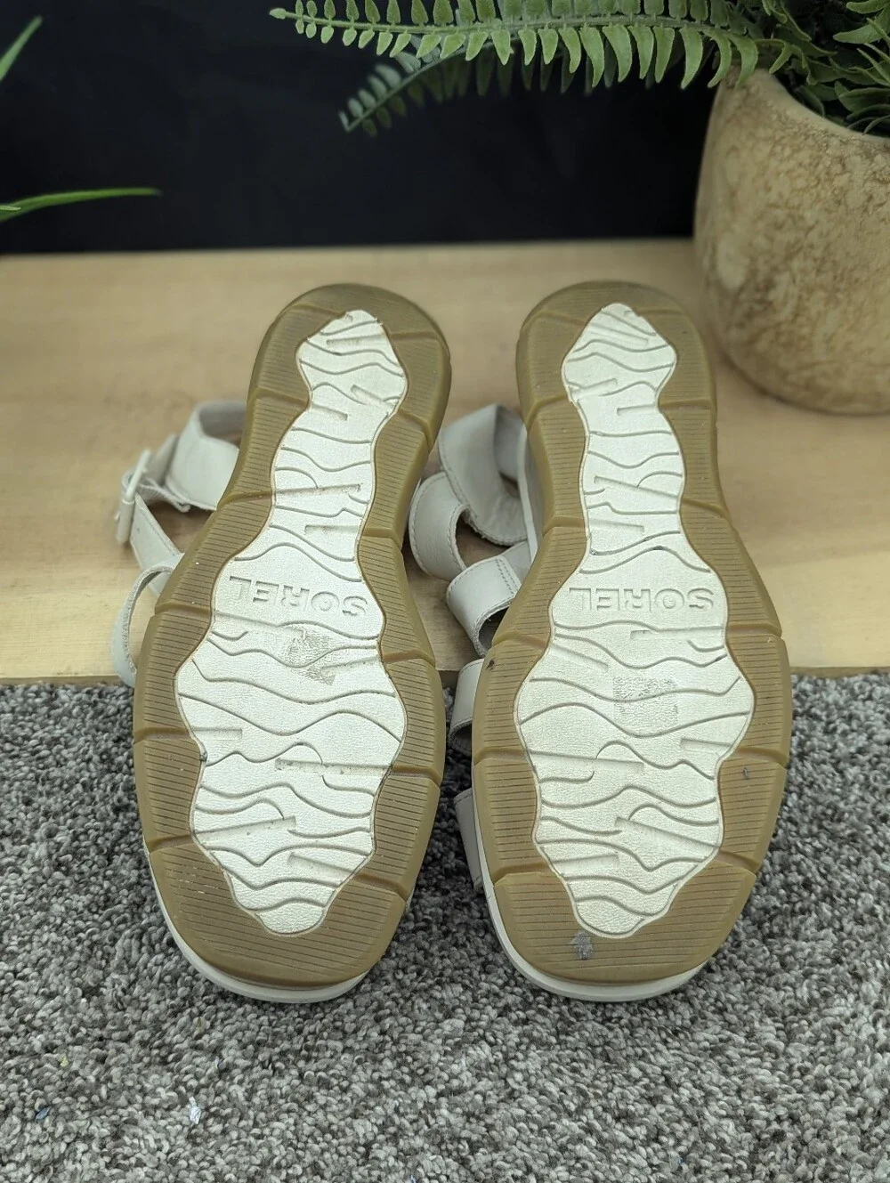 Sorel Joanie III Women's Size 9.5 Platform Strapback Sandals